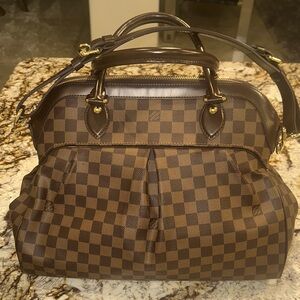 **SOLD** Louis Vuitton Damier Ebene Travis GM